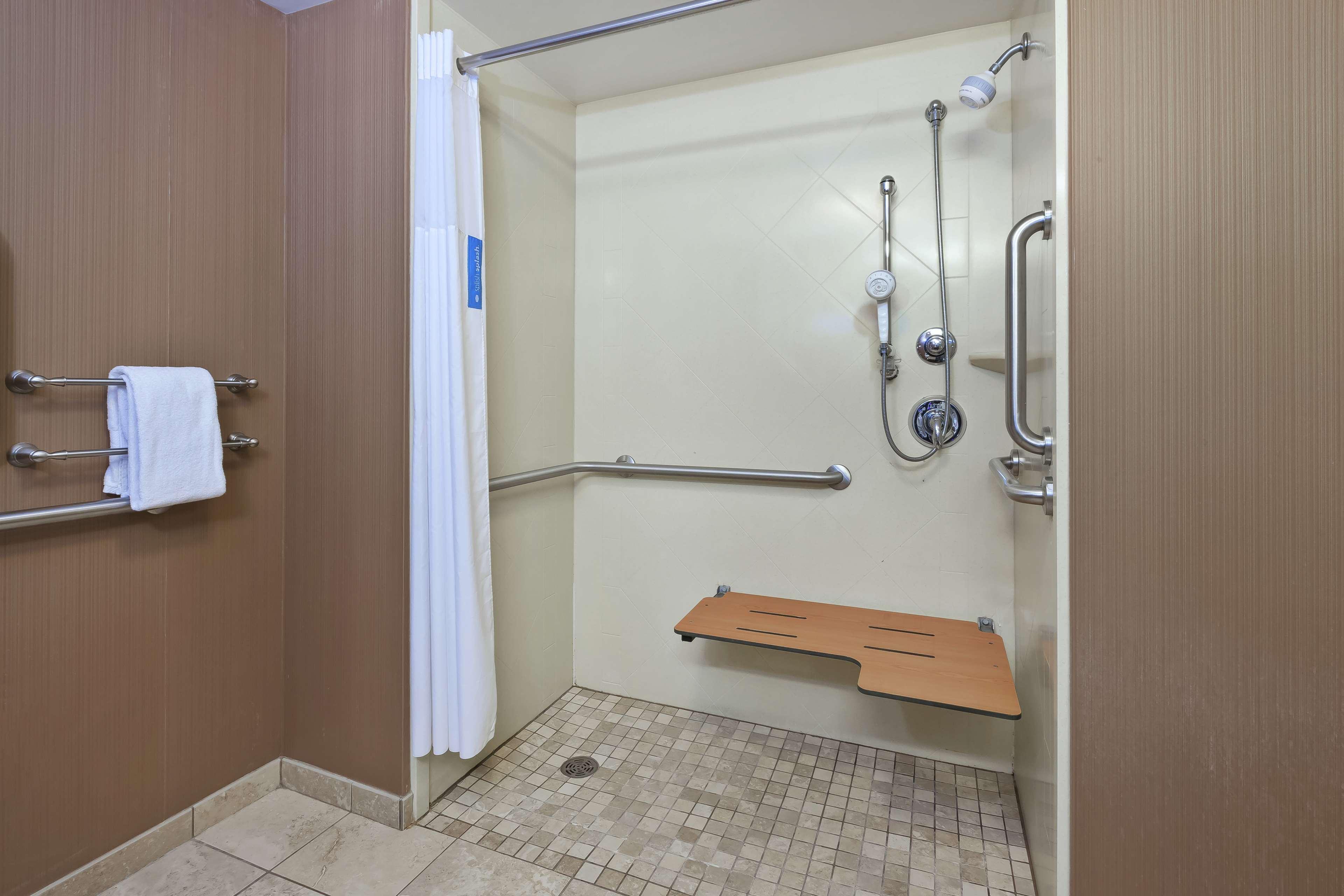 Hampton Inn & Suites Grand Rapids-Airport 28Th St Cascade Exterior foto